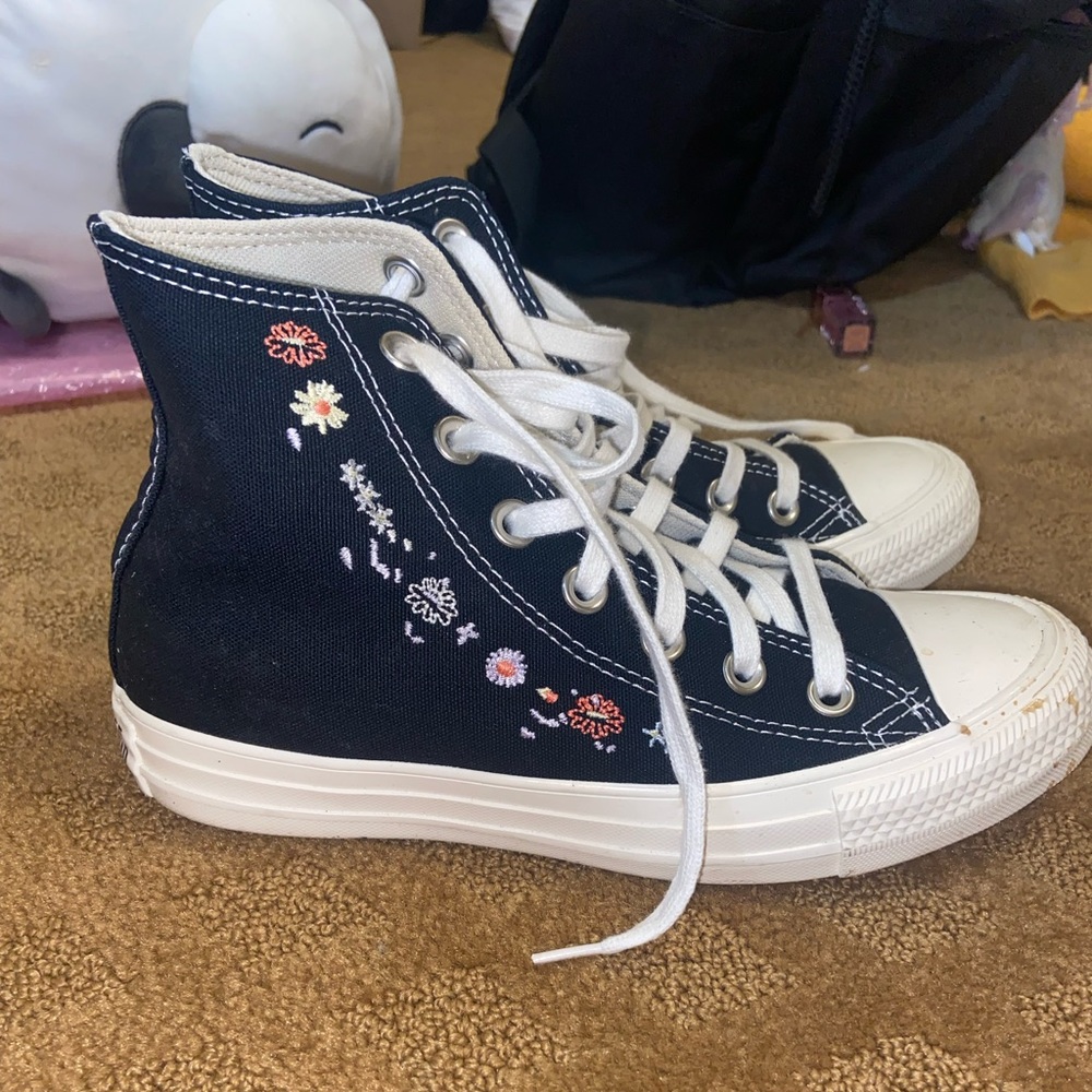 black floral converse